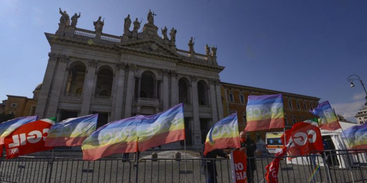 Ucraina, Nomadi: “Nostro brano a corteo Cgil per la pace? Bene, ma no strumentalizzazioni”