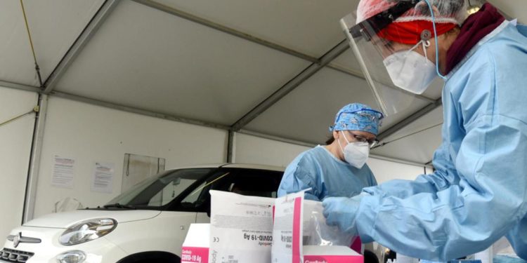 Covid oggi Campania, 5.190 contagi e un morto: bollettino 13 marzo