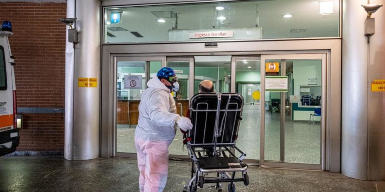 Covid oggi Italia, bollettino Protezione Civile e contagi regioni 17 marzo
