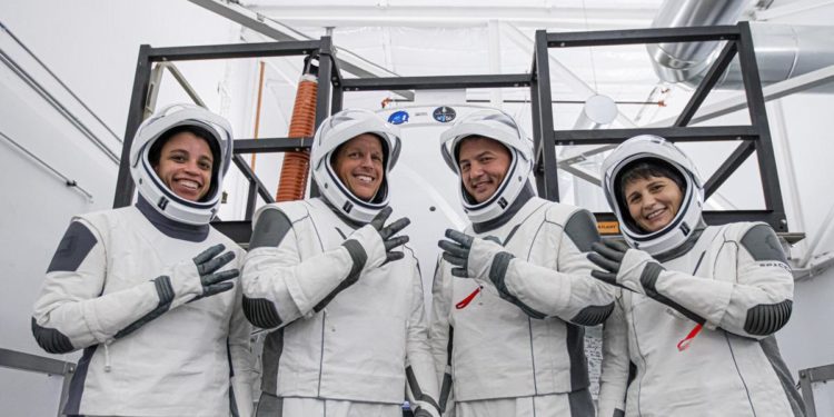 Spazio, Samantha non sarà più comandante della Iss