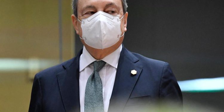 Guerra Ucraina-Russia, Draghi sente Scholz: su tavolo sanzioni, aiuti, energia