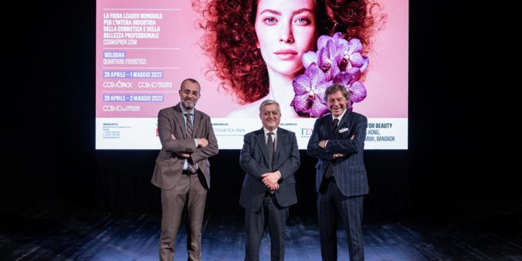 Cosmetica, proiezione fatturato per 2022 vede industria superare valori pre-crisi