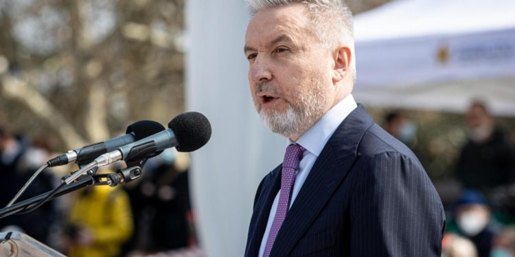 Spese militari, Guerini: “Rischio crisi governo? Assolutamente no”