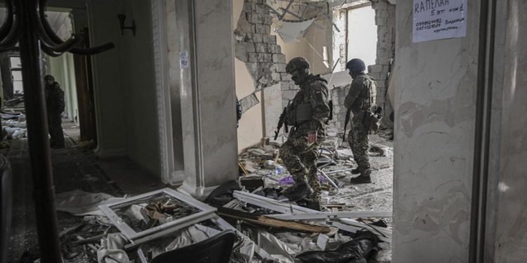 Guerra Ucraina-Russia, “bombe al fosforo sul Donetsk: feriti dei bambini”