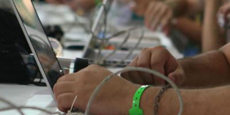 Ucraina, 007 Germania: “Rischio attacchi cyber Russia a governi europei”