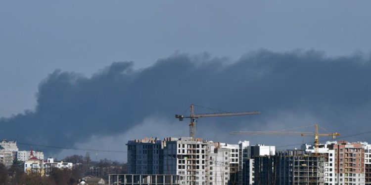 Guerra Ucraina, Cnn: Russia ha chiesto a Cina droni e assistenza economica