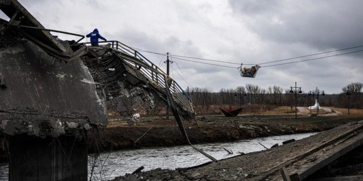 Guerra Ucraina-Russia, telefonata Biden-Macron