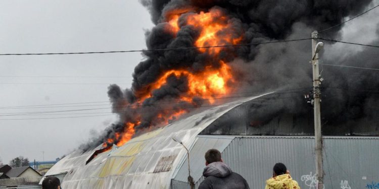 Ucraina-Russia, Macron e Scholz a Putin: “Cessate il fuoco immediato”