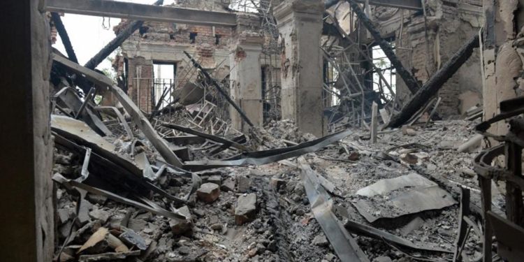 Guerra Ucraina-Russia, accusa a Mosca: “Bombe a grappolo a Kharkiv”