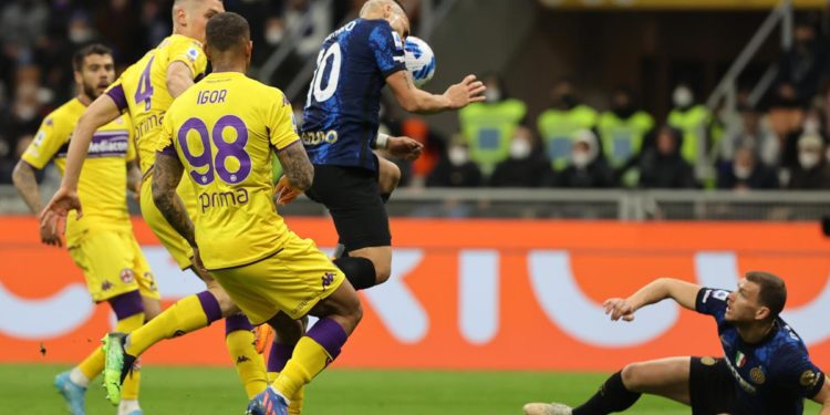 Inter-Fiorentina 1-1, nerazzurri frenano e vetta si allontana