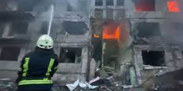 Ucraina, Nicastro (Corriere): “Bombardato teatro Mariupol, si profila una strage”