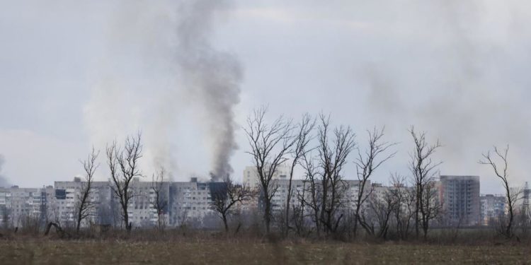 Guerra Ucraina-Russia, Mariupol attaccata anche dal mare