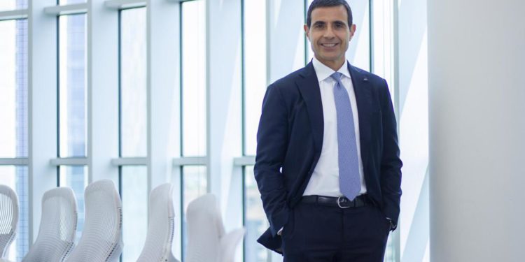 Axa Research Lab: “Durante la pandemia il 65% delle donne ha aumentato lavori domestici contro il 40% degli uomini”