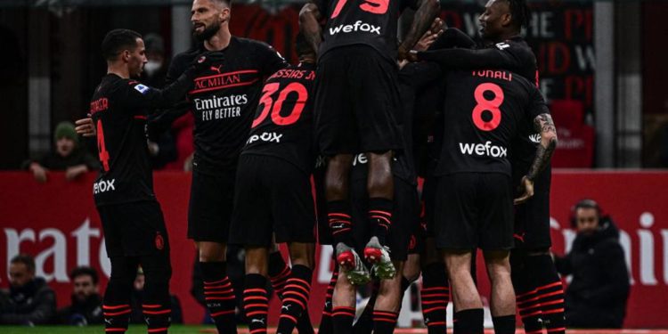 Milan-Empoli 1-0, rossoneri continuano corsa in vetta