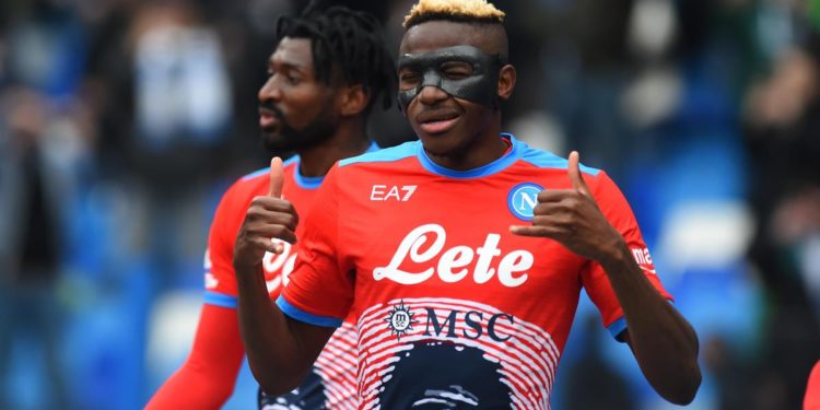 Napoli-Udinese 2-1, Osimhen porta azzurri in vetta