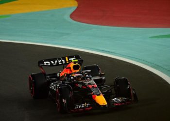 F1 Gp Arabia Saudita, Perez in pole davanti a Leclerc e Sainz