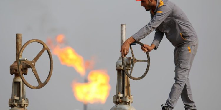 Guerra Ucraina, Cina contro Usa su stop import petrolio e gas da Russia