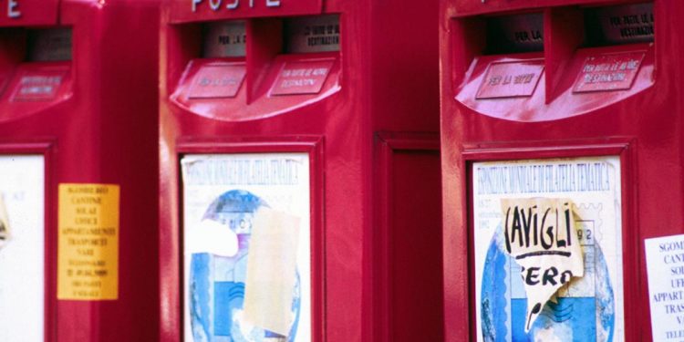 Spese postali, ecco quanto spendono Regioni e città