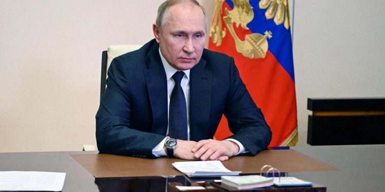 Guerra Ucraina-Russia, Putin: “Non peggiorare situazione con altre sanzioni”