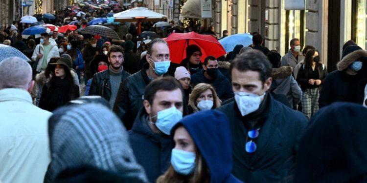 Covid, Abrignani: “Fuori da emergenza, non da pandemia”