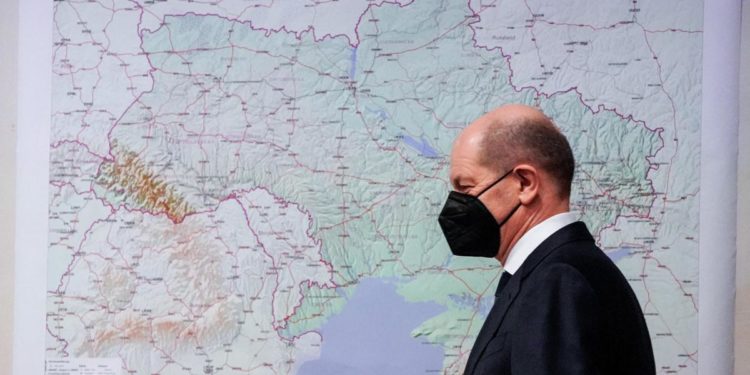 Ucraina-Russia, Scholz: “Nato non prenderà parte alla guerra”