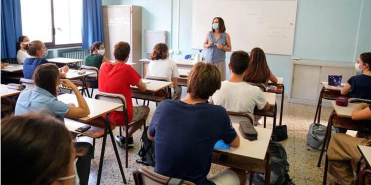 Scuola, Anief: “Per Consiglio di Stato Carta di 500 euro va data anche ai precari”