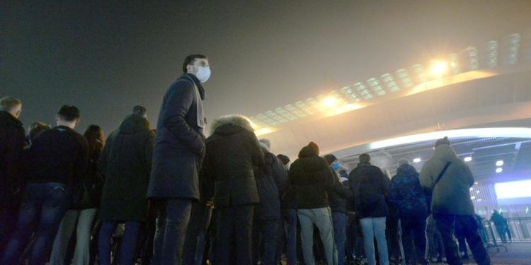 Capienza stadi 100%: cosa dicono Bassetti, Gismondo, Pregliasco