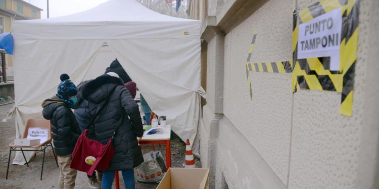 Covid oggi Sardegna, 1.696 contagi e 5 morti: bollettino 11 marzo