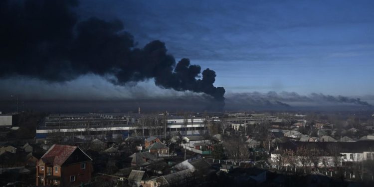 Guerra Ucraina-Russia, oggi nuova tregua. Zelensky ‘apre’ su Donbass