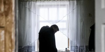 Ucraina, l’ambasciatore Zazo: “Ancora 400 italiani, alcuni bloccati”