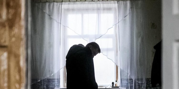 Ucraina, l’ambasciatore Zazo: “Ancora 400 italiani, alcuni bloccati”