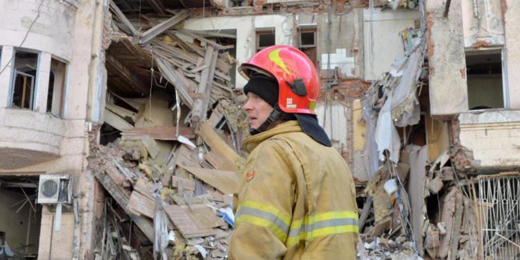 Guerra Ucraina-Russia, sindaco Chernihiv: “Seppelliamo 40-45 persone al giorno”