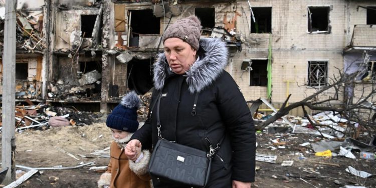 Guerra Ucraina-Russia, 28 bambini uccisi e 64 feriti in otto giorni