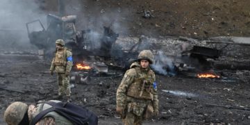 Ucraina-Russia, consigliere Zelensky: “Guerra finirà entro primi di maggio”