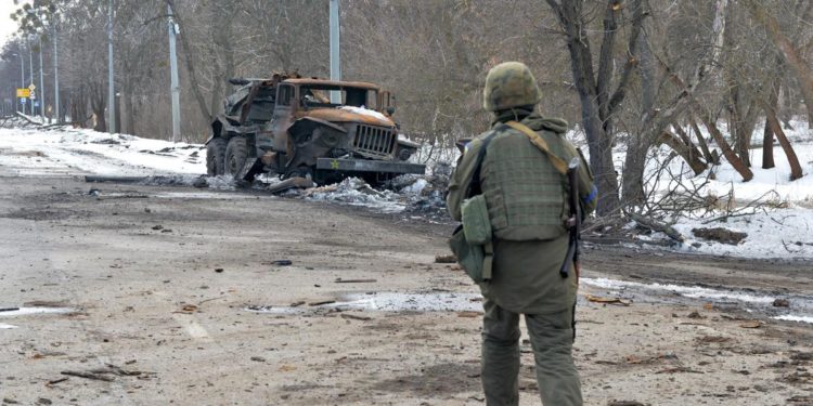 Guerra Ucraina, Kiev: “Russia non avanza e bombarda zone abitate”