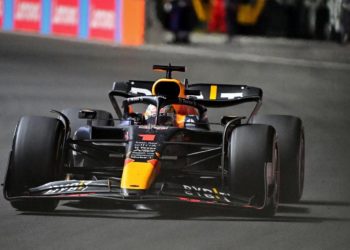F1 Gp Arabia Saudita, Verstappen vince davanti alle Ferrari
