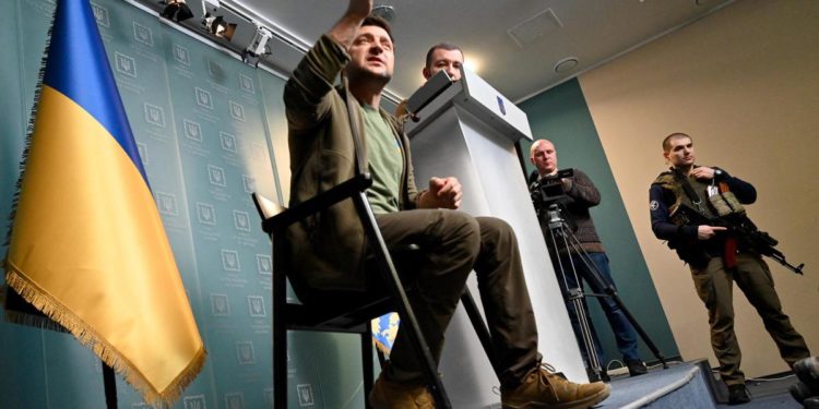 Guerra Ucraina, Zelensky: “Da Russia terrorismo nucleare”