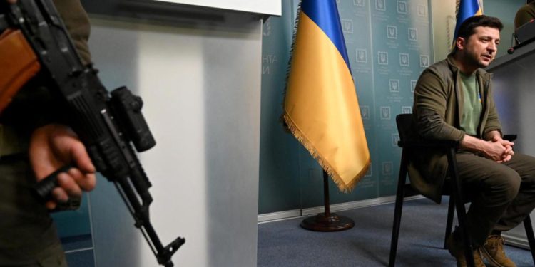 Guerra Ucraina-Russia, Duma: “Zelensky in Polonia”