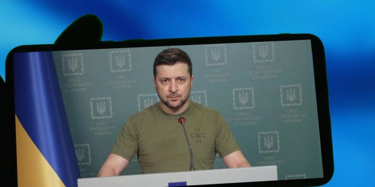 Guerra Ucraina, Zelensky: “Russia prepara vasta offensiva in Donbass”