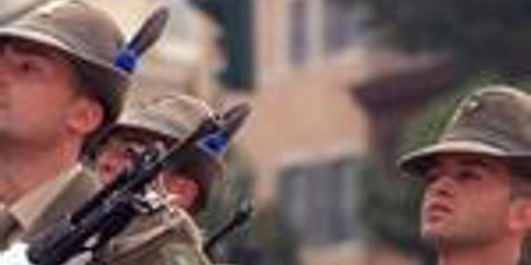 Alpini, Giovanardi: “No a data divisiva, Ana proponga a parlamento il 15/10”