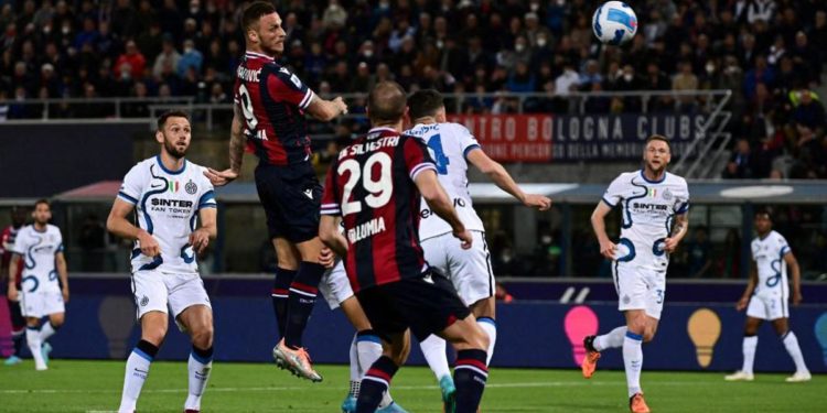 Bologna-Inter 2-1, nerazzurri k.o. e Milan resta primo