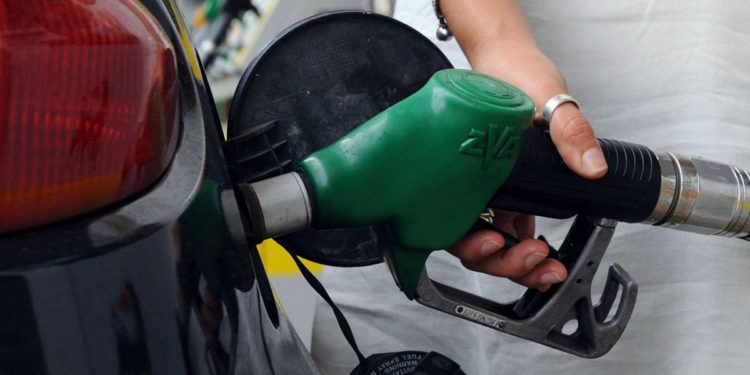 Benzina e diesel, nuovi aumenti di prezzo oggi