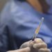 Vaccini, Cinieri (Aiom): “Compito oncologi raccomandarli a malati cancro”