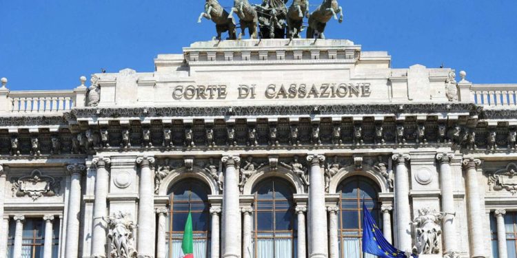 Stupro americane Firenze, sentenza Cassazione: condanna a 4 anni e 4 mesi