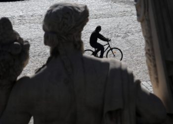 Bonus bici e monopattini 2022, domande e quanto vale: cosa c’è da sapere