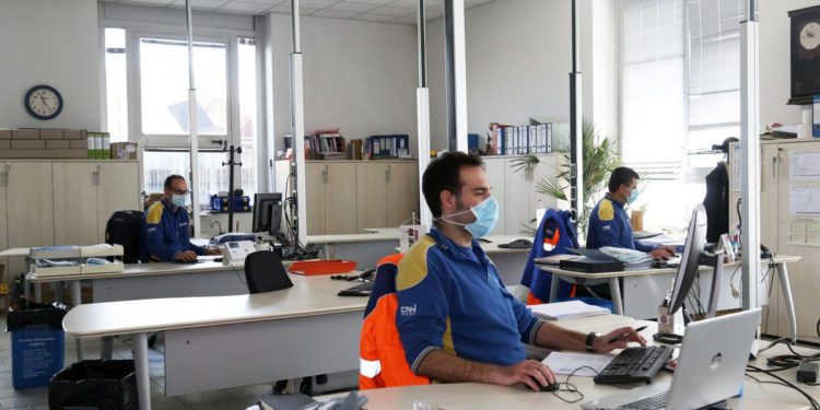 Lavoro e ritorno in presenza? Ecco il galateo del rientro in ufficio