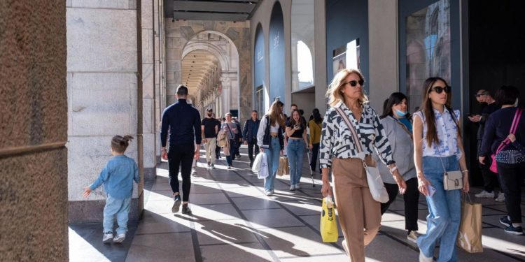 Covid oggi Italia, bollettino Protezione Civile e contagi regioni 25 aprile