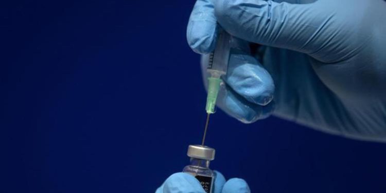 Quarta dose, Locatelli: “A over 80 per massima precauzione”