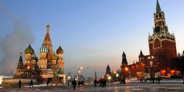 Guerra Ucraina, Russia: “Indecente posizione Italia su sanzioni”