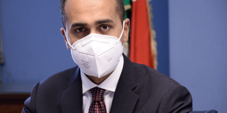 Ucraina-Russia, Di Maio: “Da lunedì riapre l’ambasciata italiana a Kiev”
